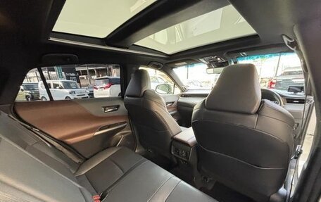 Toyota Harrier, 2022 год, 2 186 000 рублей, 34 фотография