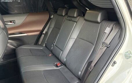 Toyota Harrier, 2022 год, 2 186 000 рублей, 37 фотография