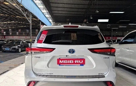 Toyota Highlander, 2024 год, 4 650 099 рублей, 4 фотография