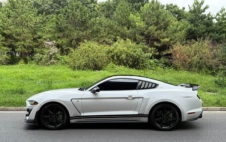 Ford Mustang VI рестайлинг, 2022 год, 2 350 333 рублей, 4 фотография