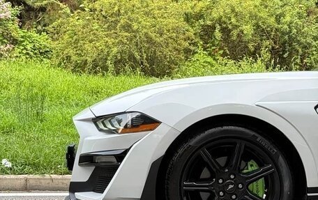 Ford Mustang VI рестайлинг, 2022 год, 2 350 333 рублей, 10 фотография