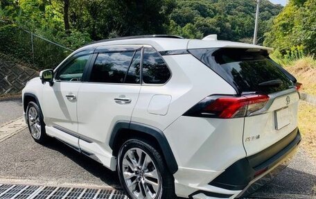 Toyota RAV4, 2021 год, 1 879 000 рублей, 3 фотография