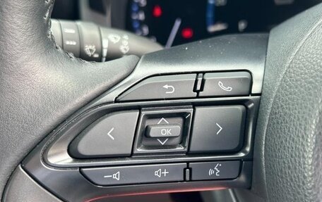 Toyota Yaris Cross, 2021 год, 1 248 000 рублей, 15 фотография