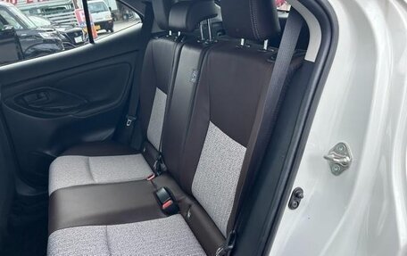 Toyota Yaris Cross, 2021 год, 1 248 000 рублей, 32 фотография