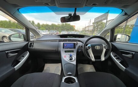 Toyota Prius, 2012 год, 1 197 000 рублей, 9 фотография
