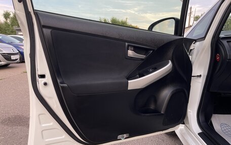 Toyota Prius, 2012 год, 1 197 000 рублей, 15 фотография