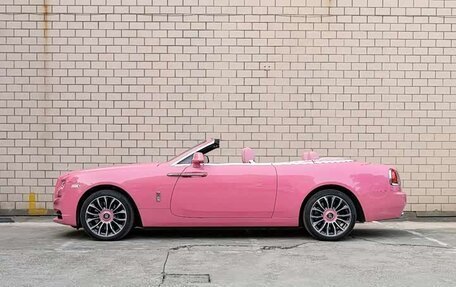 Rolls-Royce Dawn, 2021 год, 32 000 000 рублей, 7 фотография