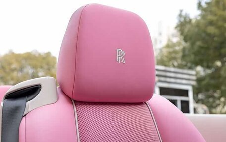 Rolls-Royce Dawn, 2021 год, 32 000 000 рублей, 19 фотография