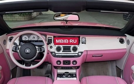 Rolls-Royce Dawn, 2021 год, 32 000 000 рублей, 10 фотография