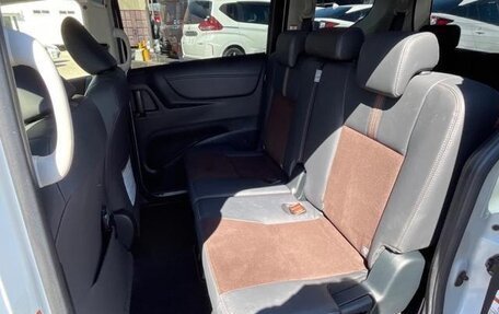 Toyota Sienta II, 2021 год, 988 000 рублей, 37 фотография