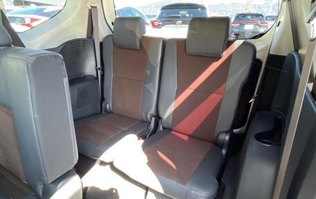Toyota Sienta II, 2021 год, 988 000 рублей, 38 фотография