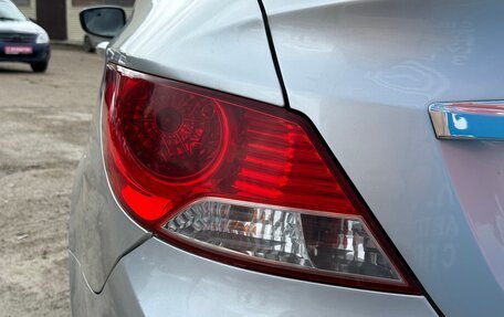 Hyundai Solaris II рестайлинг, 2011 год, 570 000 рублей, 10 фотография