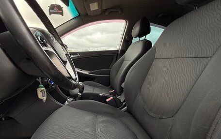 Hyundai Solaris II рестайлинг, 2011 год, 570 000 рублей, 12 фотография