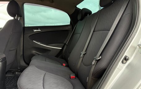 Hyundai Solaris II рестайлинг, 2011 год, 570 000 рублей, 17 фотография