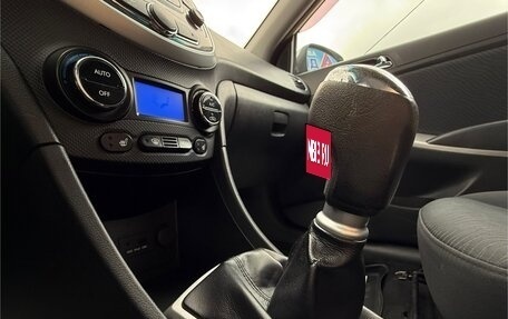 Hyundai Solaris II рестайлинг, 2011 год, 570 000 рублей, 13 фотография