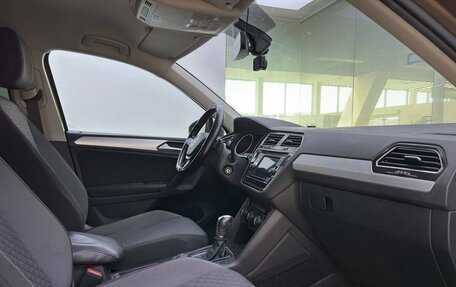 Volkswagen Tiguan II, 2018 год, 2 299 000 рублей, 13 фотография