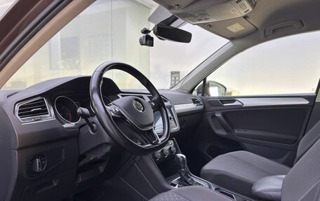 Volkswagen Tiguan II, 2018 год, 2 299 000 рублей, 20 фотография