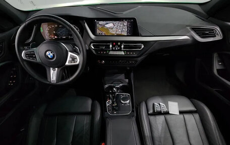 BMW 1 серия, 2022 год, 3 100 777 рублей, 7 фотография