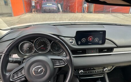Mazda 6, 2021 год, 2 600 000 рублей, 10 фотография