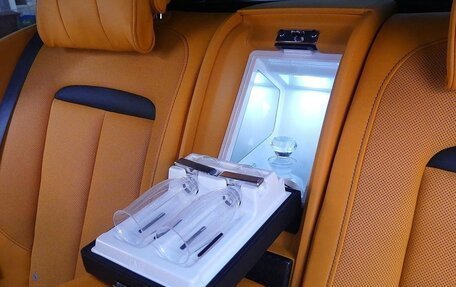 Rolls-Royce Cullinan, 2022 год, 35 550 776 рублей, 14 фотография