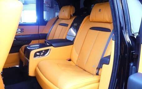 Rolls-Royce Cullinan, 2022 год, 35 550 776 рублей, 17 фотография