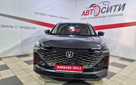 Changan CS35 Plus, 2023 год, 1 850 000 рублей, 2 фотография