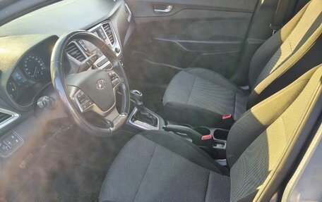 Hyundai Solaris II рестайлинг, 2020 год, 1 200 000 рублей, 3 фотография