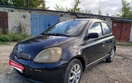 Toyota Yaris I рестайлинг, 2000 год, 235 000 рублей, 2 фотография
