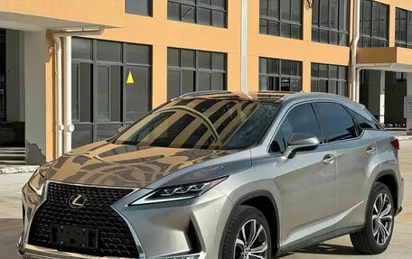 Lexus RX IV рестайлинг, 2022 год, 3 980 000 рублей, 3 фотография