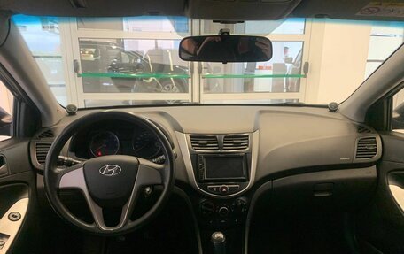 Hyundai Solaris II рестайлинг, 2015 год, 870 000 рублей, 12 фотография