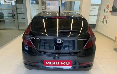 Hyundai Solaris II рестайлинг, 2015 год, 870 000 рублей, 5 фотография