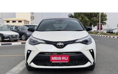 Toyota C-HR I рестайлинг, 2022 год, 1 500 000 рублей, 2 фотография