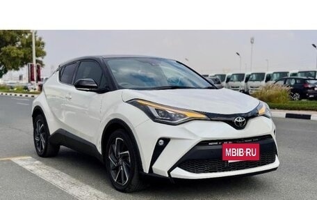 Toyota C-HR I рестайлинг, 2022 год, 1 500 000 рублей, 3 фотография