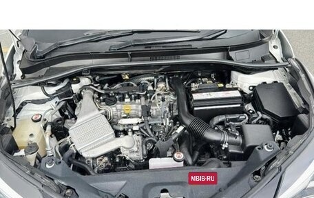 Toyota C-HR I рестайлинг, 2022 год, 1 500 000 рублей, 10 фотография