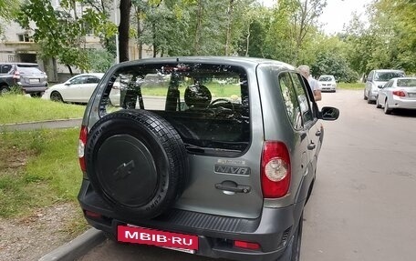 Chevrolet Niva I рестайлинг, 2009 год, 355 000 рублей, 2 фотография