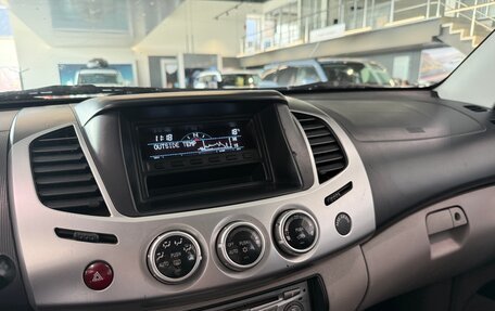 Mitsubishi L200 IV рестайлинг, 2012 год, 1 510 000 рублей, 9 фотография