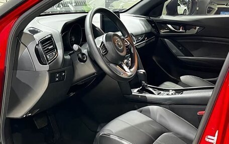 Mazda CX-4, 2022 год, 1 900 444 рублей, 9 фотография
