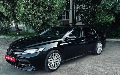 Toyota Camry, 2018 год, 1 860 000 рублей, 1 фотография