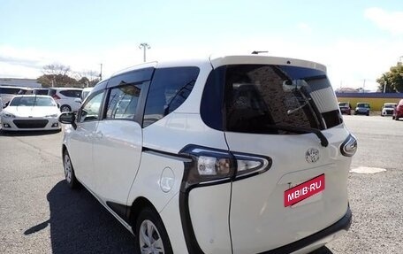 Toyota Sienta II, 2021 год, 1 197 000 рублей, 4 фотография