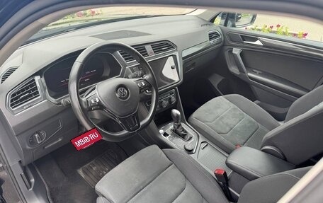 Volkswagen Tiguan II, 2018 год, 3 150 000 рублей, 9 фотография