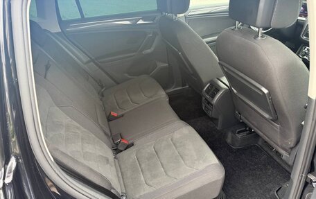 Volkswagen Tiguan II, 2018 год, 3 150 000 рублей, 19 фотография