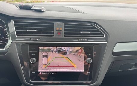 Volkswagen Tiguan II, 2018 год, 3 150 000 рублей, 24 фотография