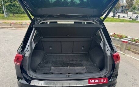 Volkswagen Tiguan II, 2018 год, 3 150 000 рублей, 17 фотография