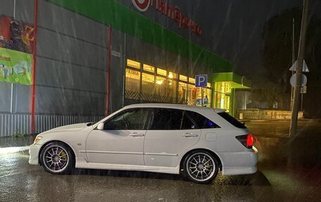 Toyota Altezza, 2002 год, 800 000 рублей, 4 фотография