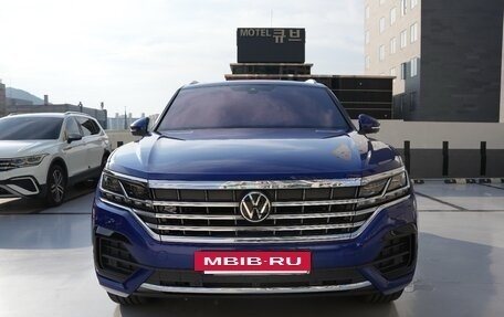Volkswagen Touareg III, 2023 год, 6 950 000 рублей, 2 фотография