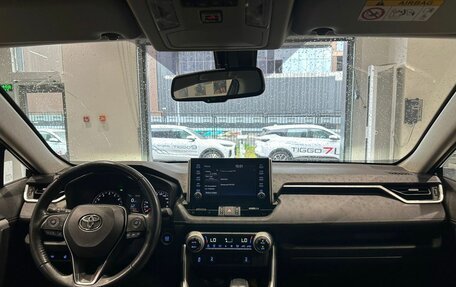 Toyota RAV4, 2021 год, 2 760 000 рублей, 15 фотография