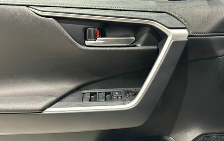 Toyota RAV4, 2021 год, 2 760 000 рублей, 13 фотография