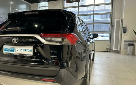 Toyota RAV4, 2021 год, 2 760 000 рублей, 10 фотография