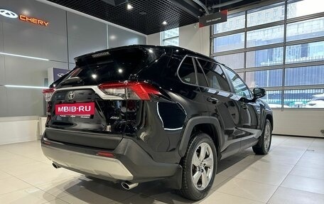 Toyota RAV4, 2021 год, 2 760 000 рублей, 4 фотография