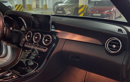 Mercedes-Benz C-Класс, 2017 год, 2 950 000 рублей, 5 фотография